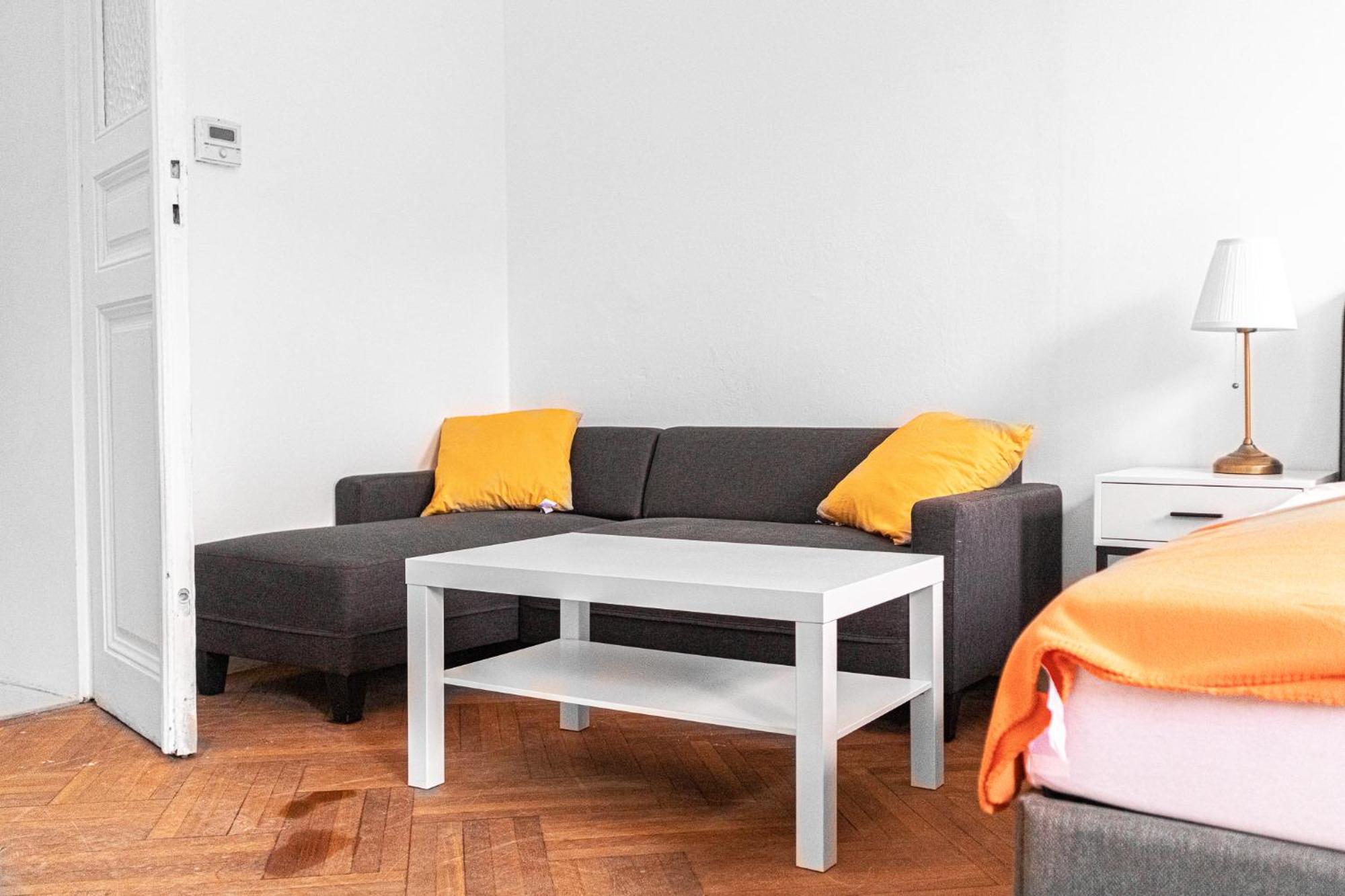 Cozy 2br With Tv & Netflix, Steps From Akh Vienna