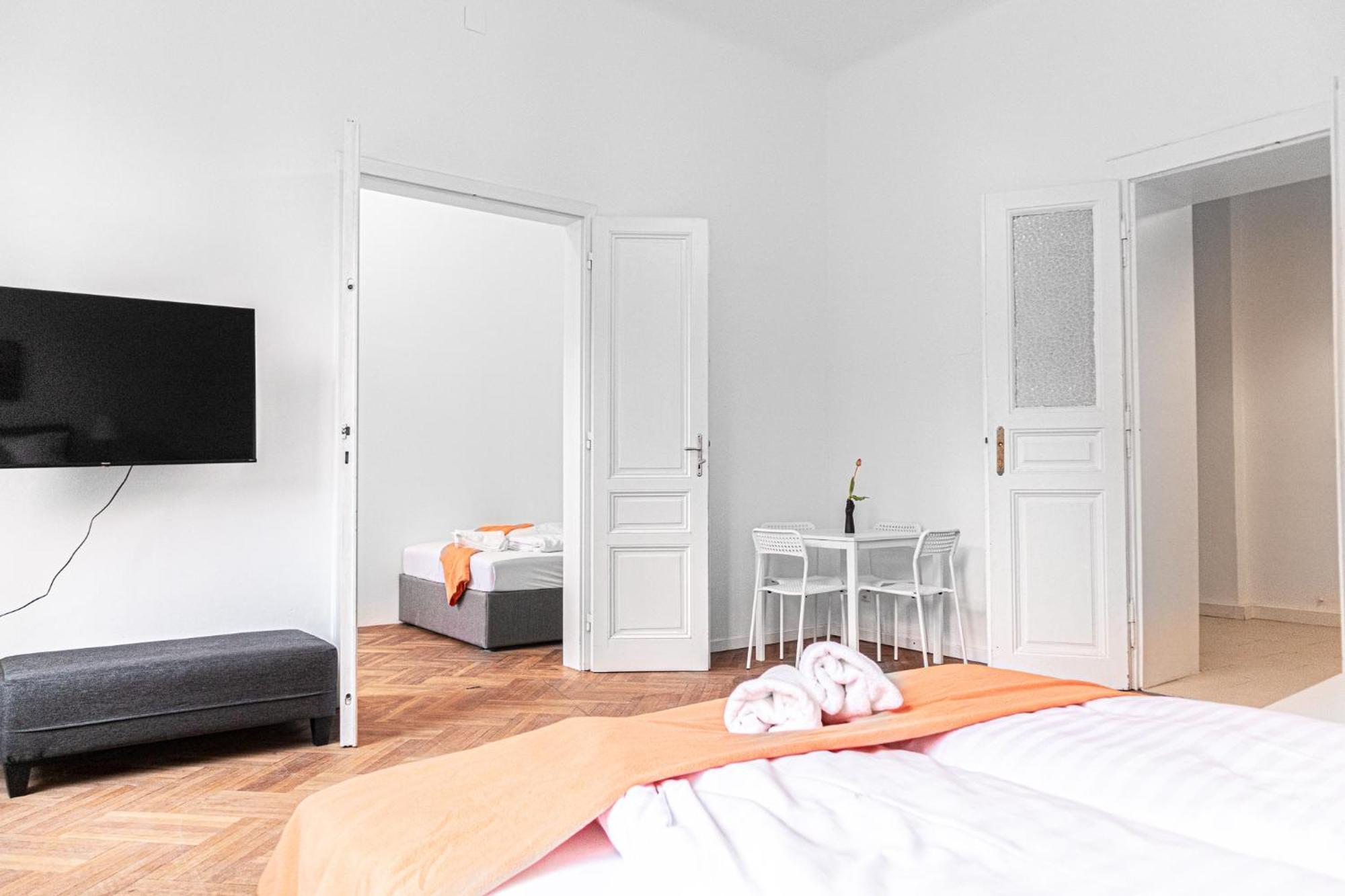 Appartamento Cozy 2br With Tv & Netflix, Steps From Akh *